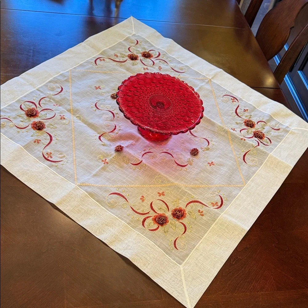 Square Embroidered 3D Floral Table runner Embroidered Floral Cream & Red New